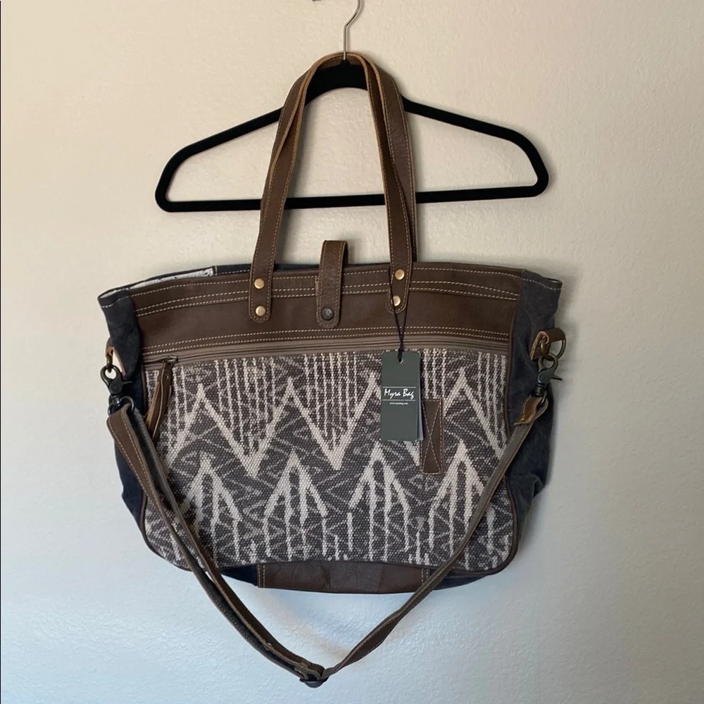 Myra Hot Brownie weekender tote bag NWT large
